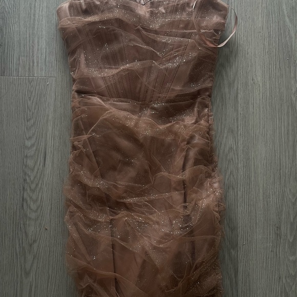 Beautiful dress for date any special occasion - Picture 4 of 5